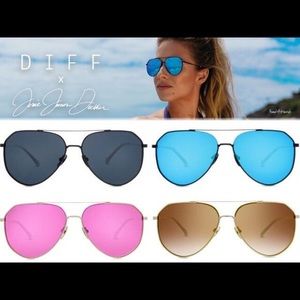 DIFF Jessie James Decker Sunglasses
